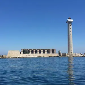 https://petit-eden.fr-provencehotel.com